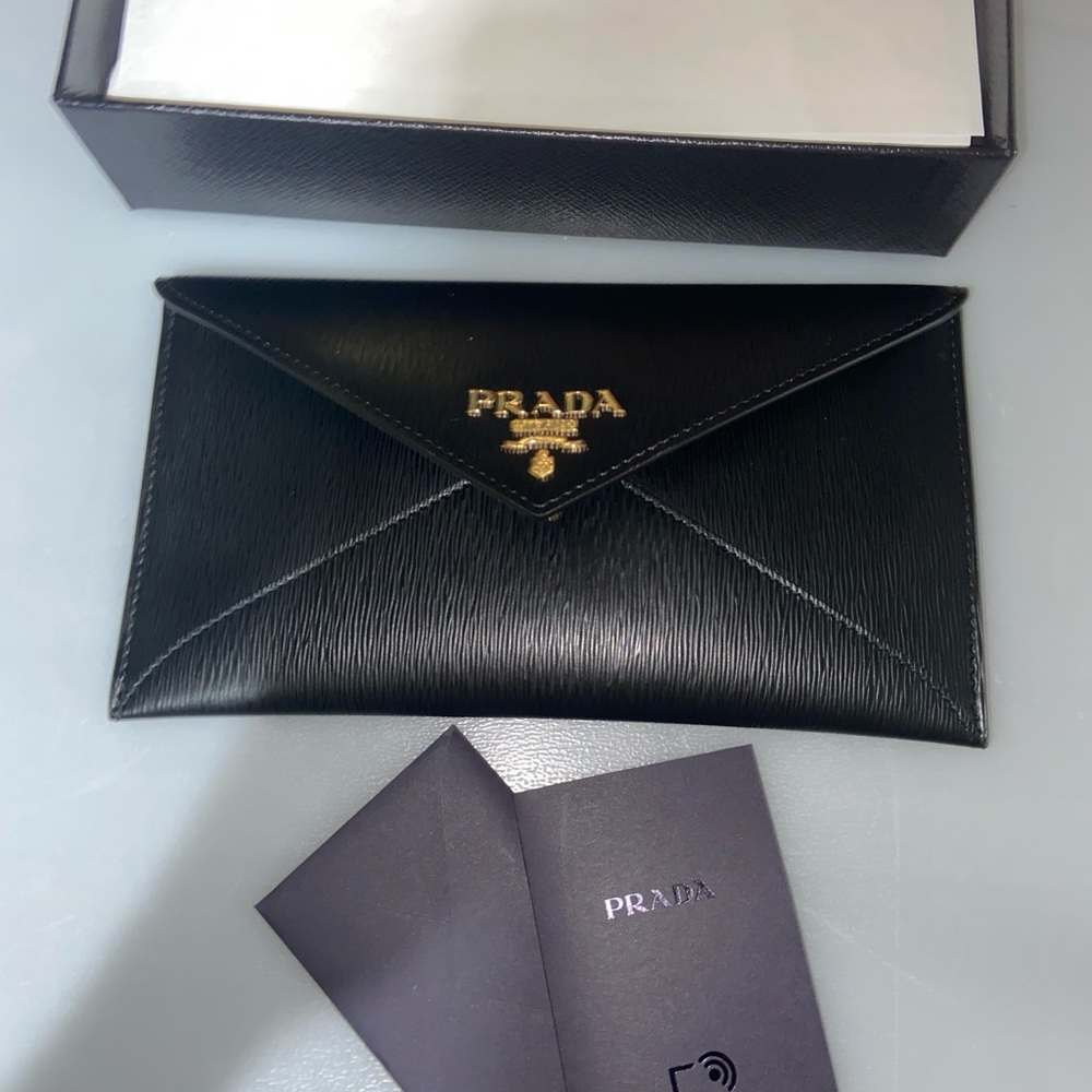 100% authentic BRAND NEW Prada envelope wallet - Picture 9 of 10